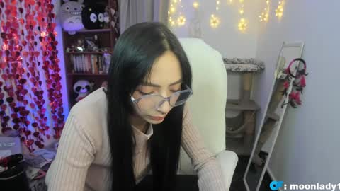 MOON  online show from May 2026 12:26:02 AM