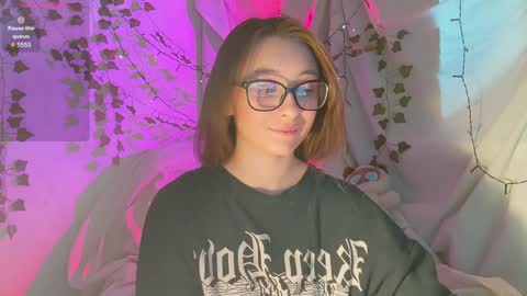 Snapshot of moonlight__lovers chatting on December 2024 09:07:02 AM Dana online show from December 2024 09:07:02 AM