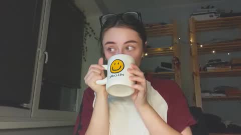 Snapshot of moonlight__lovers chatting on November 2025 07:50:02 PM Dana online show from November 2025 07:50:02 PM