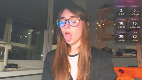 Snapshot of moonlight__lovers chatting on February 2026 06:37:02 PM Dana online show from February 2026 06:37:02 PM