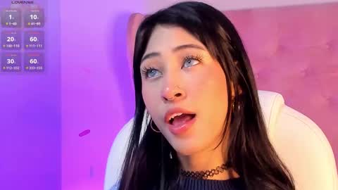 Snapshot of moonlight_brat chatting on January 2026 05:23:01 AM Ivy online show from January 2026 05:23:01 AM