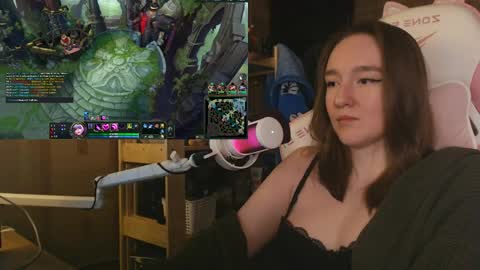 Katrin online show from May 2026 09:56:02 PM
