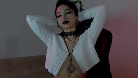 Snapshot of moonmadison chatting on September 2025 05:09:01 AM Madison online show from September 2025 05:09:01 AM