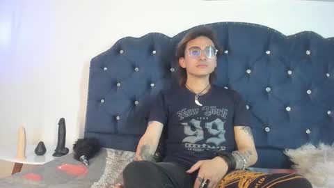 Moon online show from October 2025 08:07:02 PM