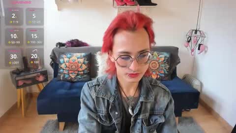 Moon online show from November 2025 09:15:02 PM