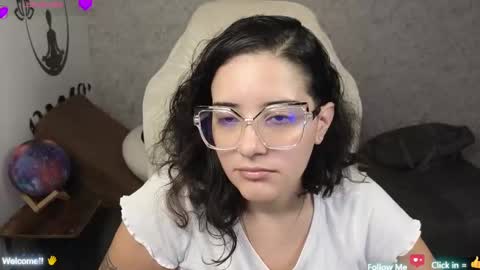 Moon Woman online show from February 2025 04:11:02 AM