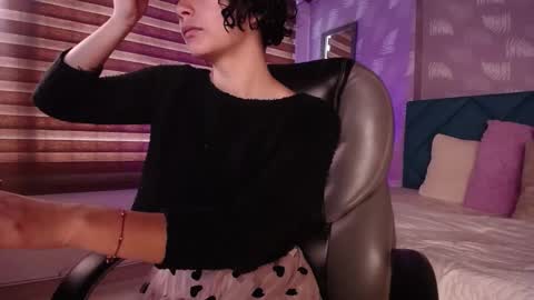 Snapshot of moony_14 chatting on February 2025 01:35:02 PM Michelle online show from February 2025 01:35:02 PM