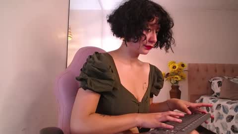 Snapshot of moony_14 chatting on February 2025 12:54:02 AM Michelle online show from February 2025 12:54:02 AM