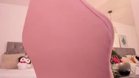 Snapshot of moony_14 chatting on November 2025 02:39:01 PM Michelle online show from November 2025 02:39:01 PM