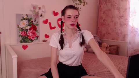 moore_alice online show from February 2026 02:03:01 PM
