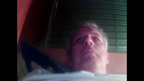 moos1 online show from October 2025 07:15:01 PM