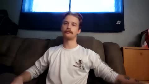 M00SE online show from November 2025 04:40:02 PM