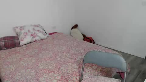 Snapshot of mora2414 chatting on November 2025 08:02:01 AM mora2414 online show from November 2025 08:02:01 AM