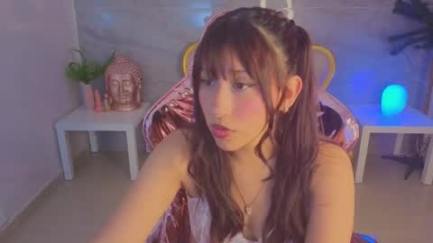 Mora  online show from March 2026 03:32:01 AM