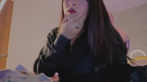 Mora  online show from April 2026 03:07:01 AM