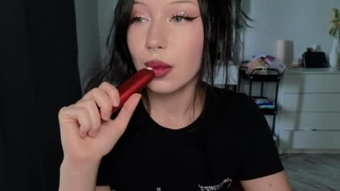 Snapshot of moranagoddess chatting on June 2026 01:17:02 PM Morana follow my boosty online show from June 2026 01:17:02 PM