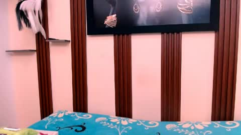 alexia online show from June 2026 06:52:01 PM