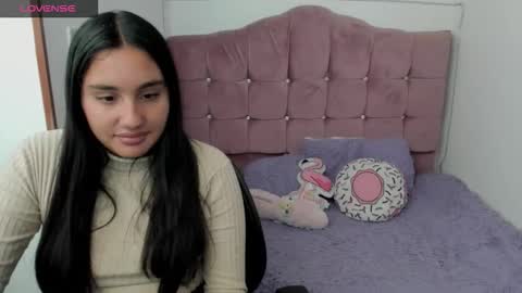 Snapshot of morena_rodriguez_9 chatting on November 2025 07:15:02 PM morena_rodriguez_9 online show from November 2025 07:15:02 PM
