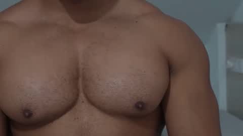 moreno1muscular online show from November 2025 08:55:01 PM