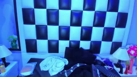 morganasmit_ online show from May 2026 04:15:01 PM