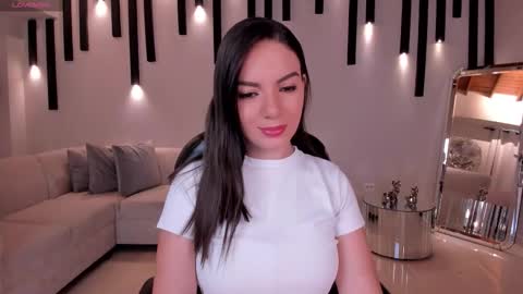 Morgan Hicks online show from October 2025 07:45:02 PM