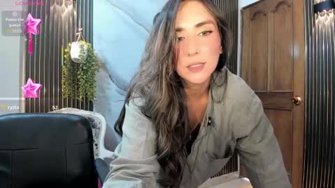Snapshot of moriahhoe chatting on April 2026 07:47:02 PM Moriah online show from April 2026 07:47:02 PM
