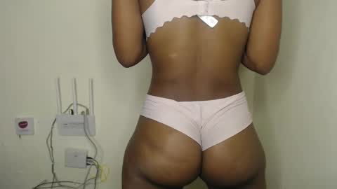 Snapshot of morning_bliss chatting on December 2024 01:14:01 AM Mellisa online show from December 2024 01:14:01 AM