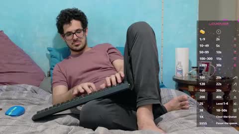 Snapshot of morpheus_the_oniro chatting on November 2025 03:11:01 PM Morpheo online show from November 2025 03:11:01 PM