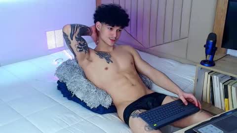 Snapshot of morthy_downey chatting on December 2024 04:17:01 PM Morthy online show from December 2024 04:17:01 PM