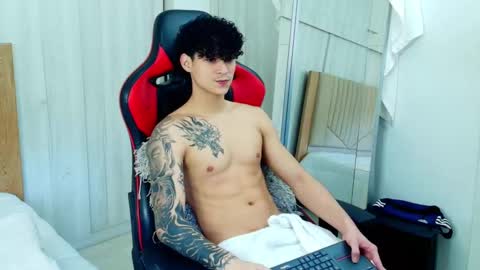 Snapshot of morthy_downey chatting on January 2025 01:35:01 PM Morthy online show from January 2025 01:35:01 PM