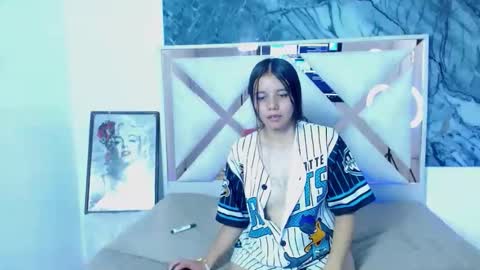 Morticia online show from May 2026 04:20:02 AM