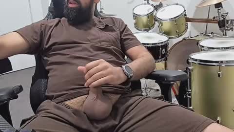 melb guy29 online show from November 2025 02:45:02 PM