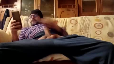 Snapshot of mospeleu chatting on January 2025 07:51:02 PM Nomadu online show from January 2025 07:51:02 PM