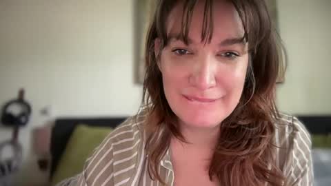 Snapshot of mossy_mommy chatting on July 2026 02:09:01 PM Mossy Mommy online show from July 2026 02:09:01 PM