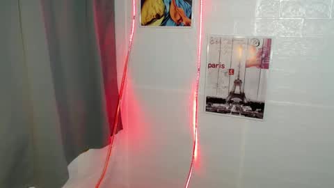 Snapshot of mouiline_rouge69 chatting on February 2025 02:20:02 AM mouiline_rouge69 online show from February 2025 02:20:02 AM