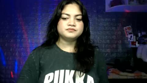MOLLY online show from May 2026 03:06:01 PM