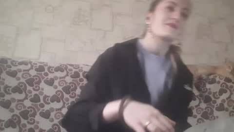 Leyla online show from November 2025 07:51:01 AM