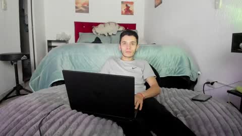 Andy online show from January 2025 03:59:02 AM