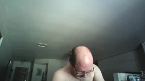 MrAnonymou57 online show from April 2026 06:01:02 PM