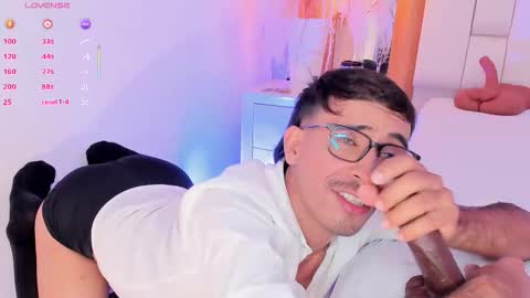 Snapshot of mr_aronnn_ chatting on February 2026 02:26:01 AM aron online show from February 2026 02:26:01 AM