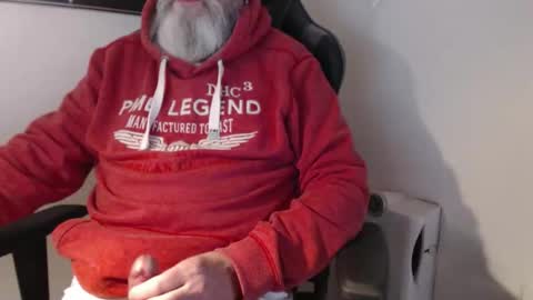 mr_boombastic2021 online show from December 2025 10:57:02 AM