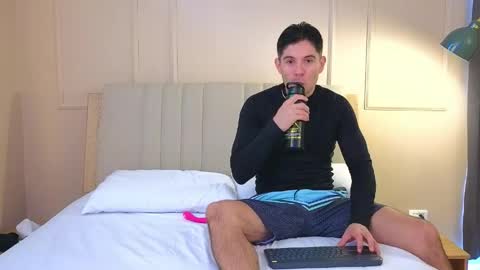 Danny  Aleja online show from April 2026 06:03:02 PM