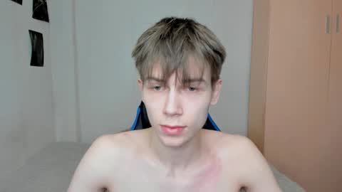 Snapshot of mr_makentoshi chatting on March 2025 04:35:02 AM Makentoshi online show from March 2025 04:35:02 AM