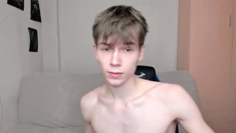 Snapshot of mr_makentoshi chatting on March 2025 05:33:01 AM Makentoshi online show from March 2025 05:33:01 AM