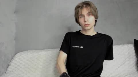 Snapshot of mr_makentoshi chatting on September 2025 05:46:01 PM Makentoshi online show from September 2025 05:46:01 PM