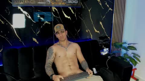 mr_maximo online show from February 2026 08:23:01 PM