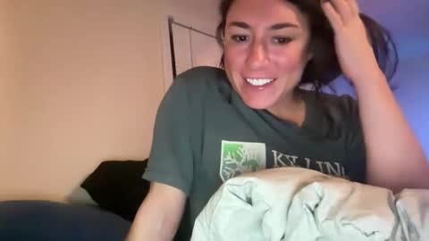 Mr  Mrs Glitter online show from February 2026 06:51:02 AM