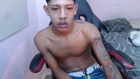 mr_stiven_ online show from January 2025 12:45:01 AM