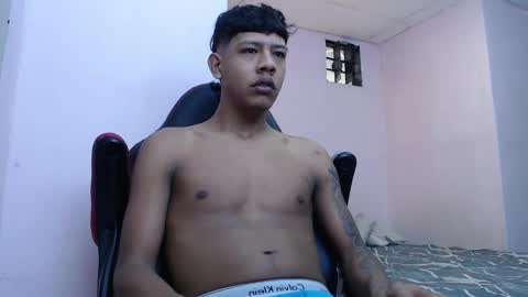 mr_stiven_ online show from January 2025 02:03:02 AM