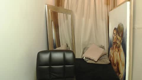 mr_stiven_ online show from December 2025 08:12:01 AM